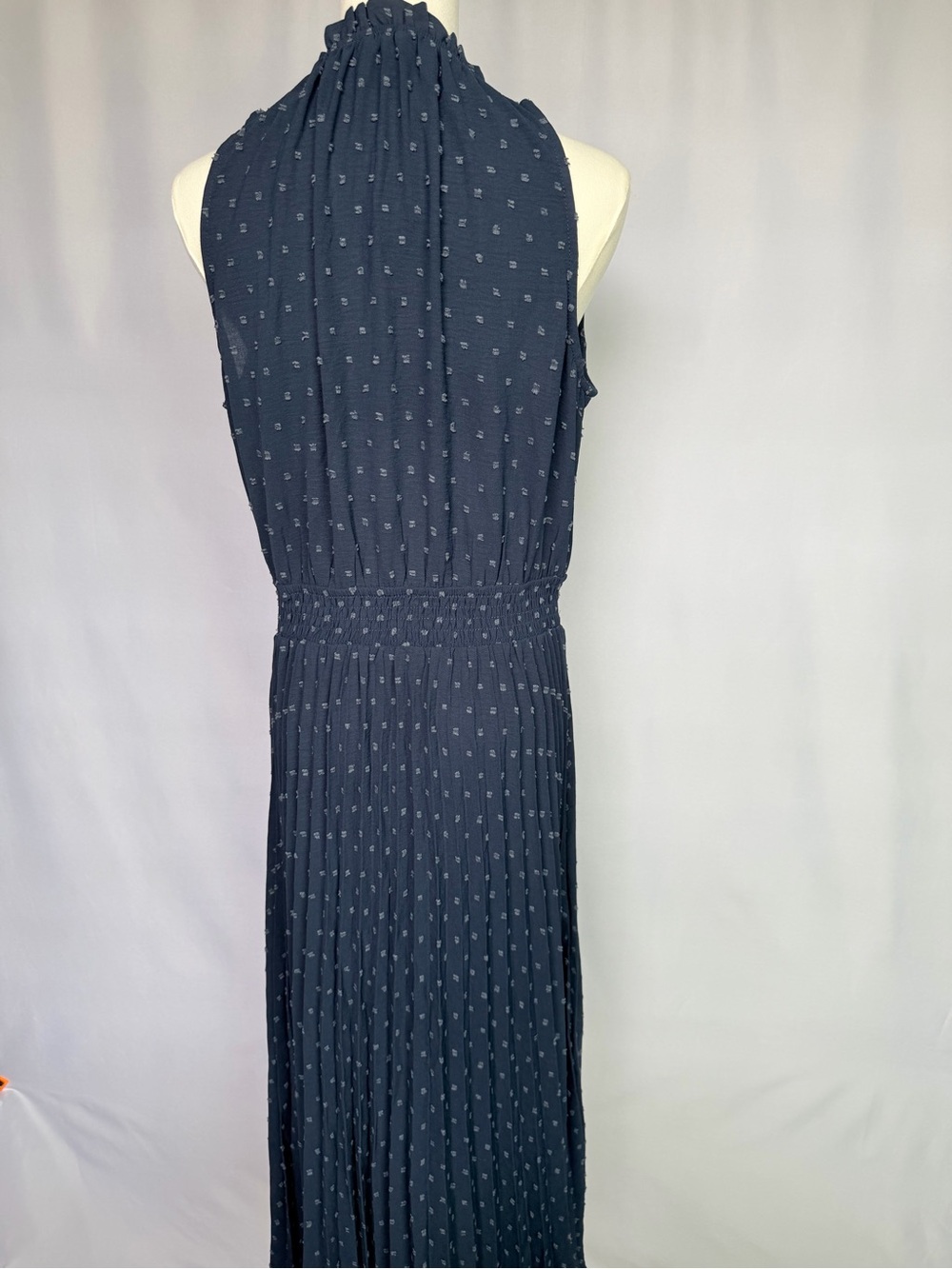 NWT Sleeveless Navy Maxi Dress with Smocked Waist and Tie Neck, Large - Picture 7 of 13
